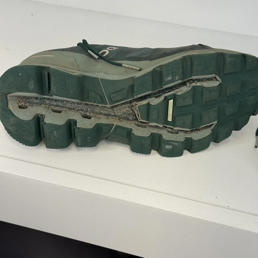 On Course a12854 shoes